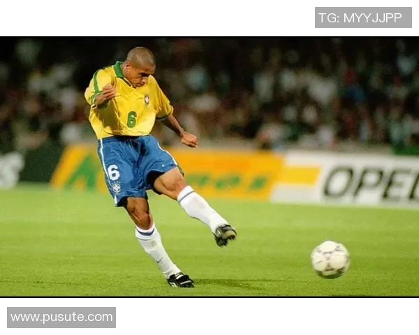 足球场上的香蕉传奇明星与他的精彩人生故事 足球场上的香蕉传奇明星与他的精彩人生故事