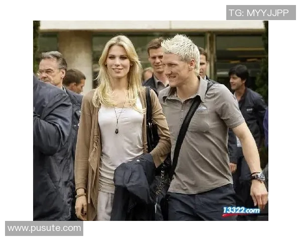 足球明星的爱情轨迹与情感纠葛深度解析图解 足球明星的爱情轨迹与情感纠葛深度解析图解